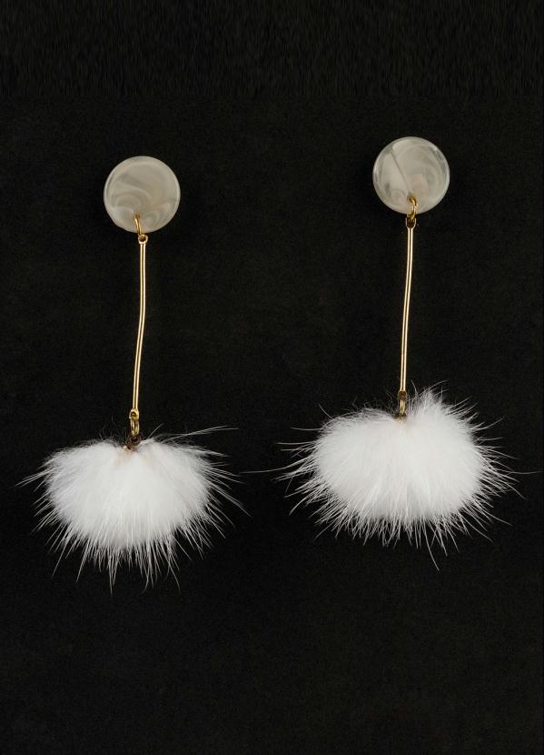 Brinco (Dourado) com Pedra e Pompom Brinco (Dourado) com Pedra e Pompom