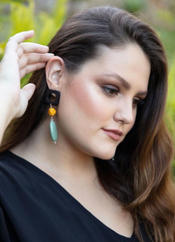 Brinco (Preto, Ocre e Verde)