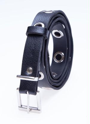 Cinto (Preto) com Ilhoses Prateados e Fivela Cinto (Preto) com Ilhoses Prateados e Fivela