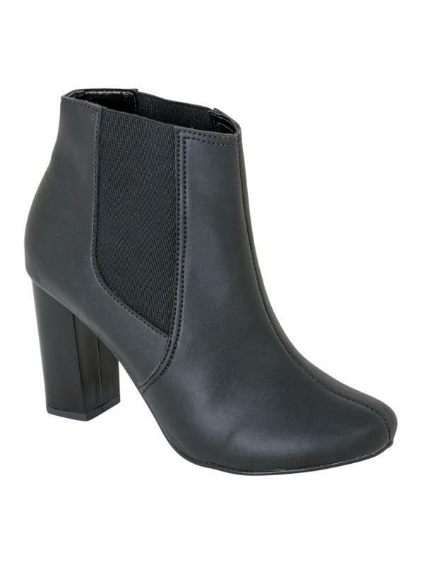 Bota com Elástico no Cano Preta - Perfecta