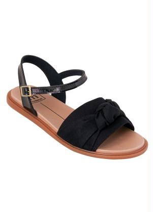 Sandália Moleca (Preta) em Camurça Sandália Moleca (Preta) em Camurça