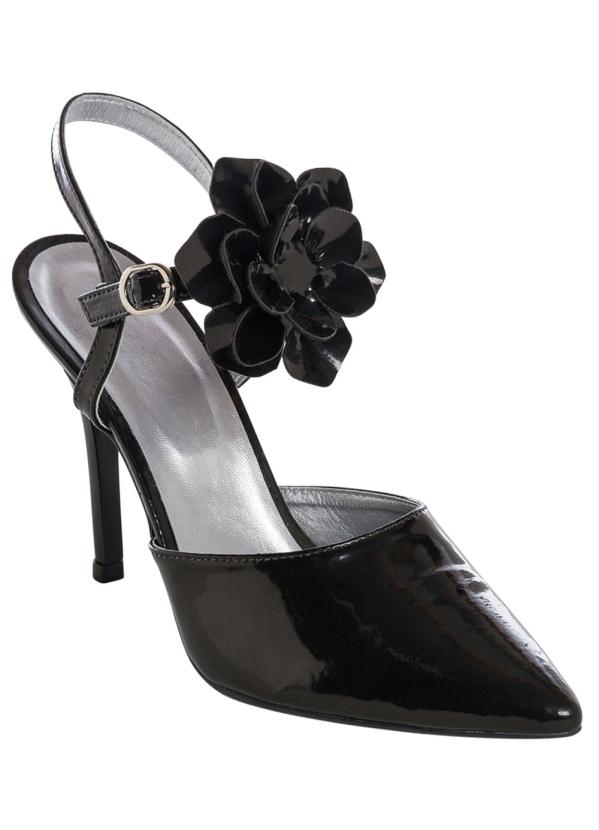 Scarpin Envernizado (Preto) com Detalhe