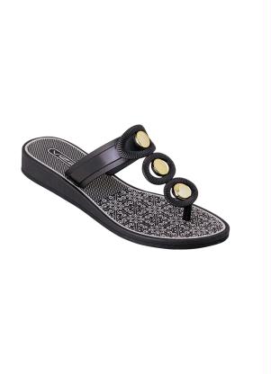 Tamanco (Preta) com Detalhes Arredondados Dourado