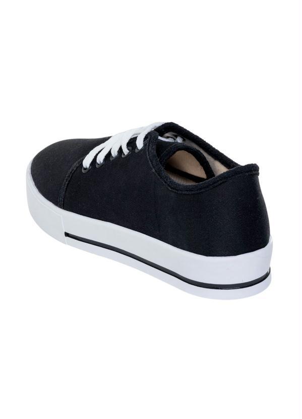 tenis preto com cadarço branco feminino