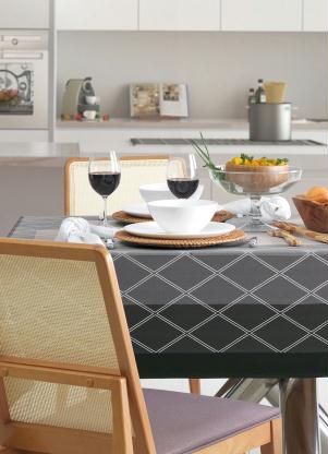 Toalha de Mesa Quadrada (Cinza) (1 Pe�a)