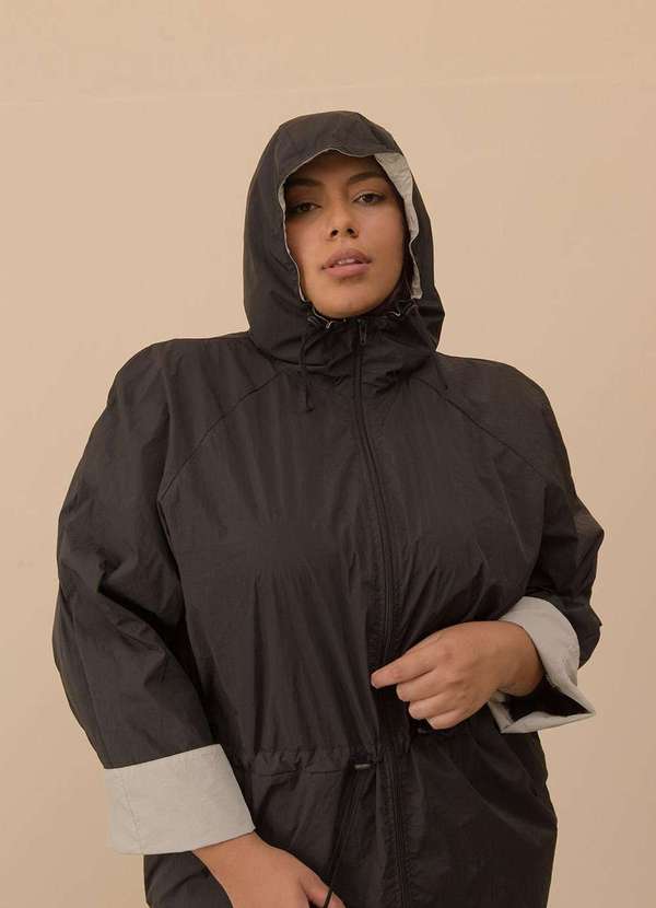 parka corta vento plus size