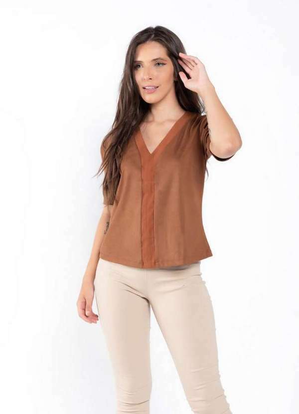 blusa suede gola v