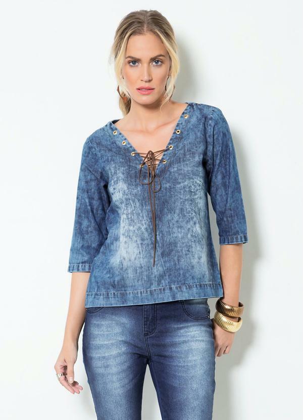 jeans e blusa