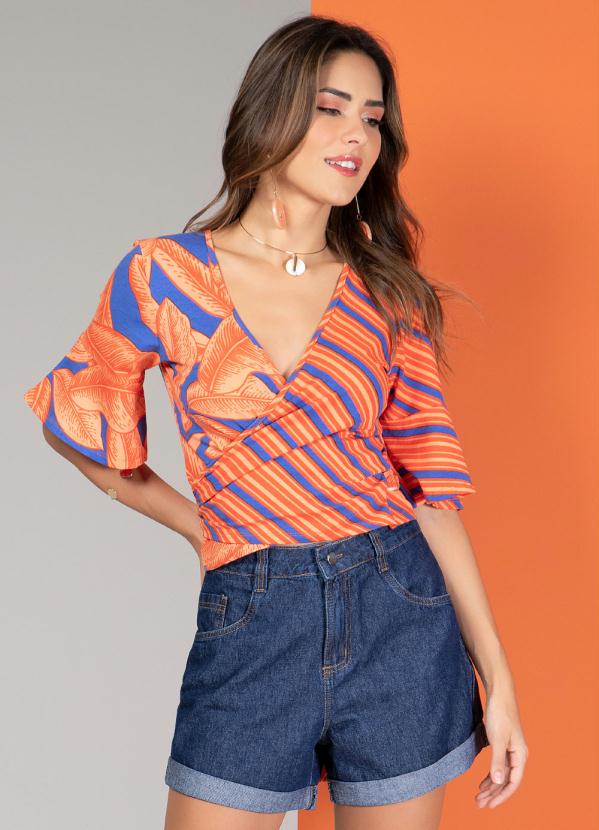 Blusa (Mix Estampas) com Decote Tranpassado