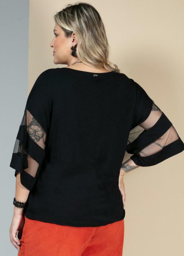 Blusa preta com detalhes Clearance