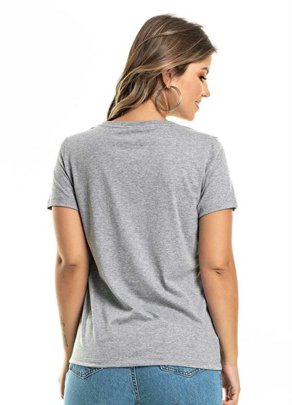 blusa básica cinza