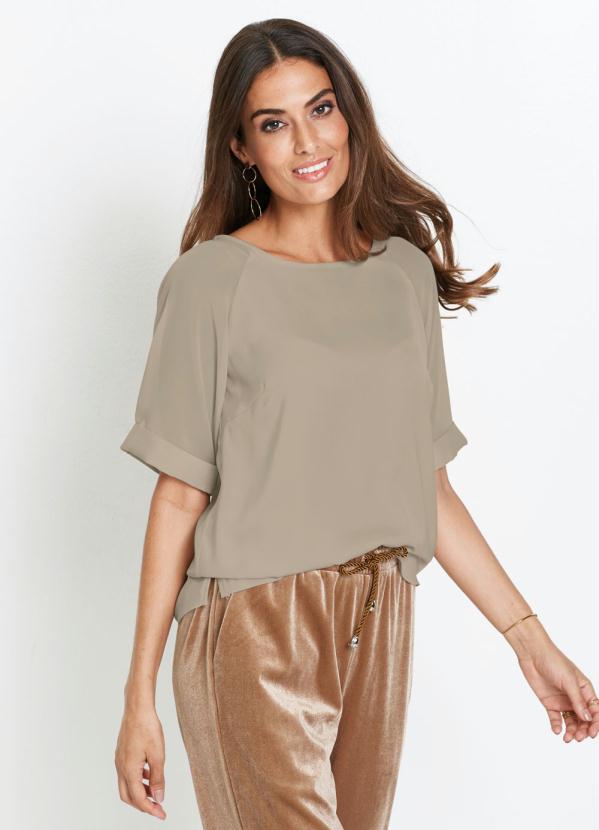 Blusa com Transpar�ncia (Bege)