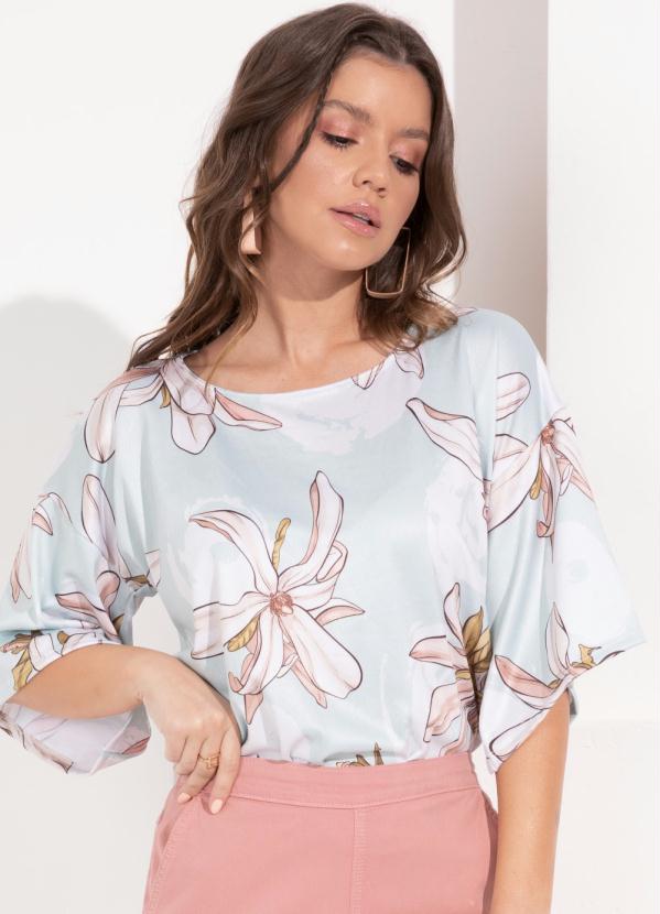 Blusa (Floral Verde) com Gota no Decote Costas Blusa (Floral Verde) com Gota no Decote Costas