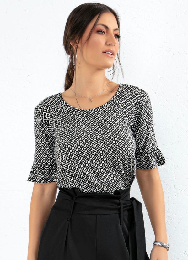 Blusa (Geom�trico Preto) Mangas com Babados