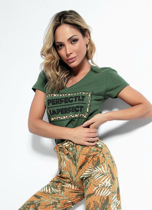 Blusa (Verde) com Estampa Localizada Frontal