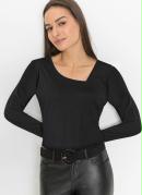 Blusa com Decote Assim�trico Preta 
