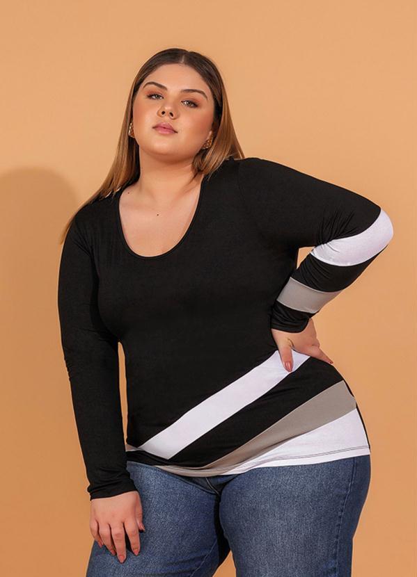 blusa preta com manga longa