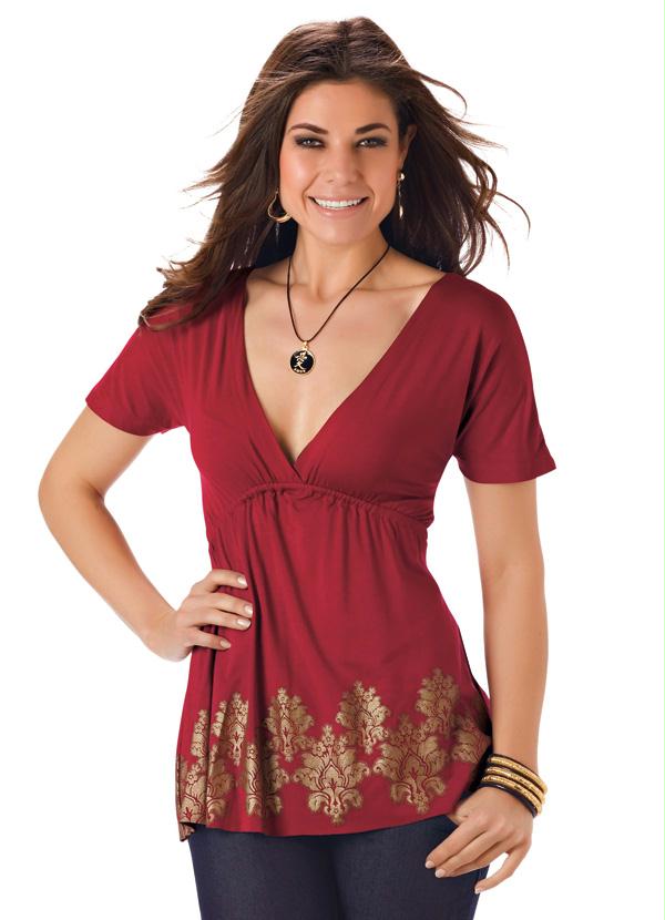 Blusa com Decote V Estampada(Vermelha)