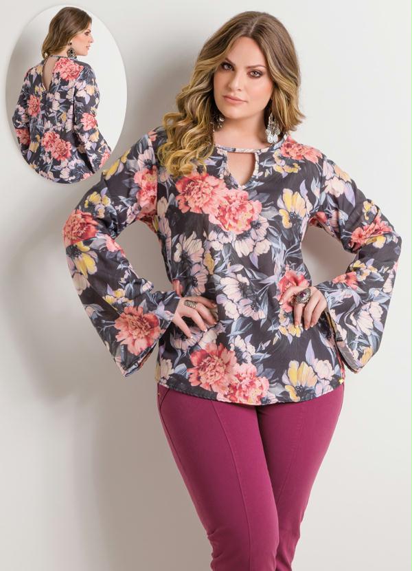 modelo de blusa floral