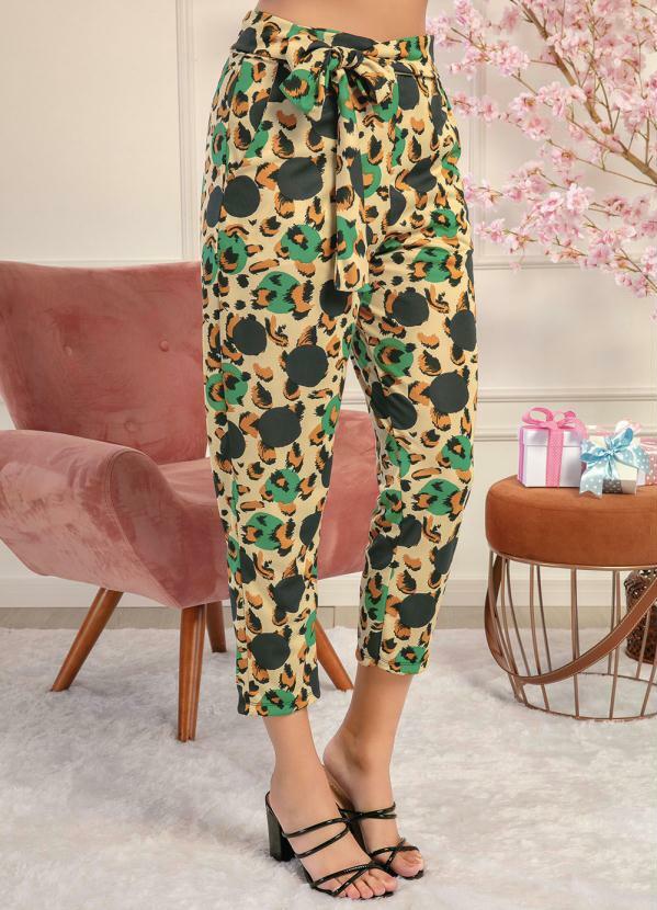 Calça com Bolsos (Onça Bege) Calça com Bolsos (Onça Bege)