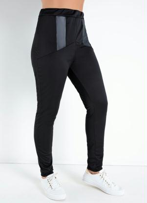 Cal�a (Preta) com Recortes em Cirr�