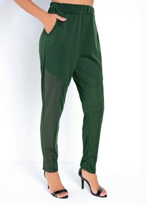 Calça (Verde) com Recortes em Cirrê Calça (Verde) com Recortes em Cirrê