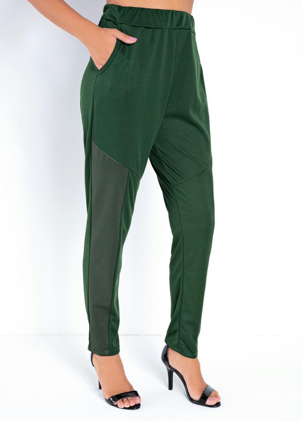 Calça (Verde) com Recortes em Cirrê Calça (Verde) com Recortes em Cirrê