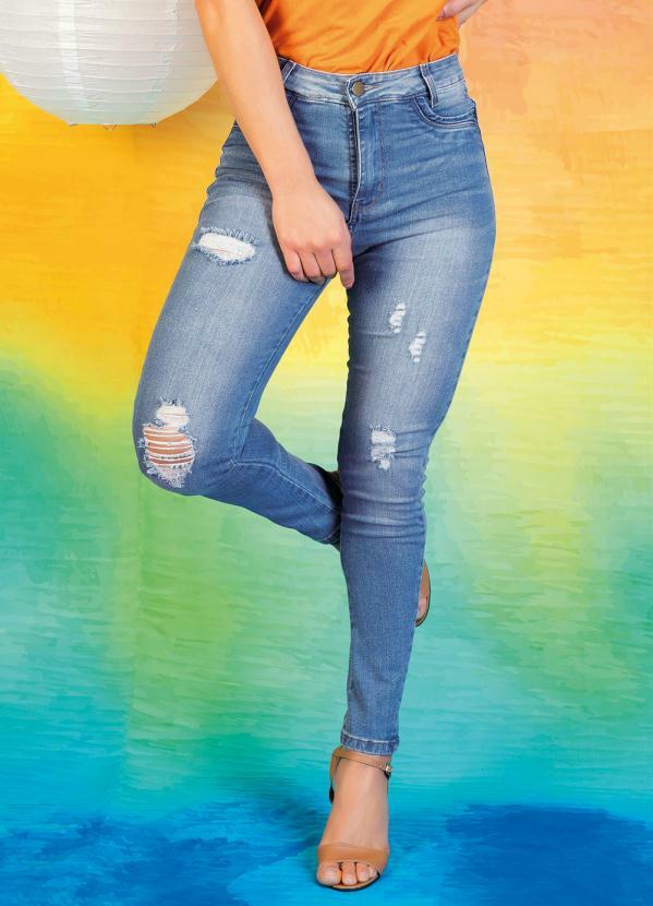 Cal�a (Jeans Claro) Hot Pants Destroyed Sawary