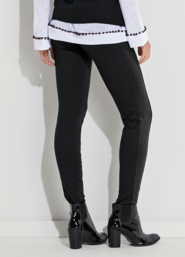 legging peluciada feminina