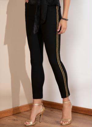 Cal�a (Preta) com Filetes Laterais e Bolsos