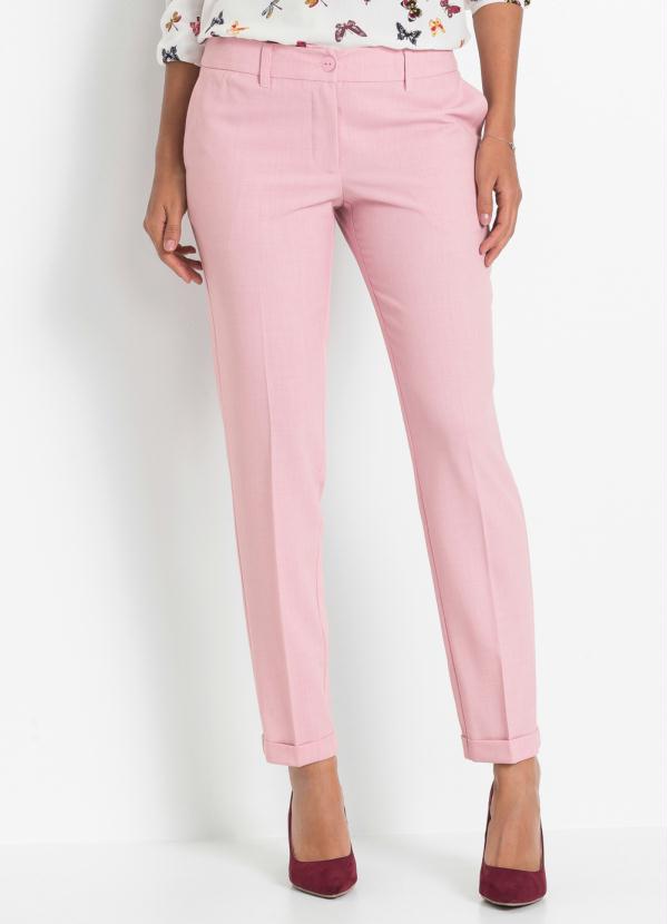 calça rosa clara