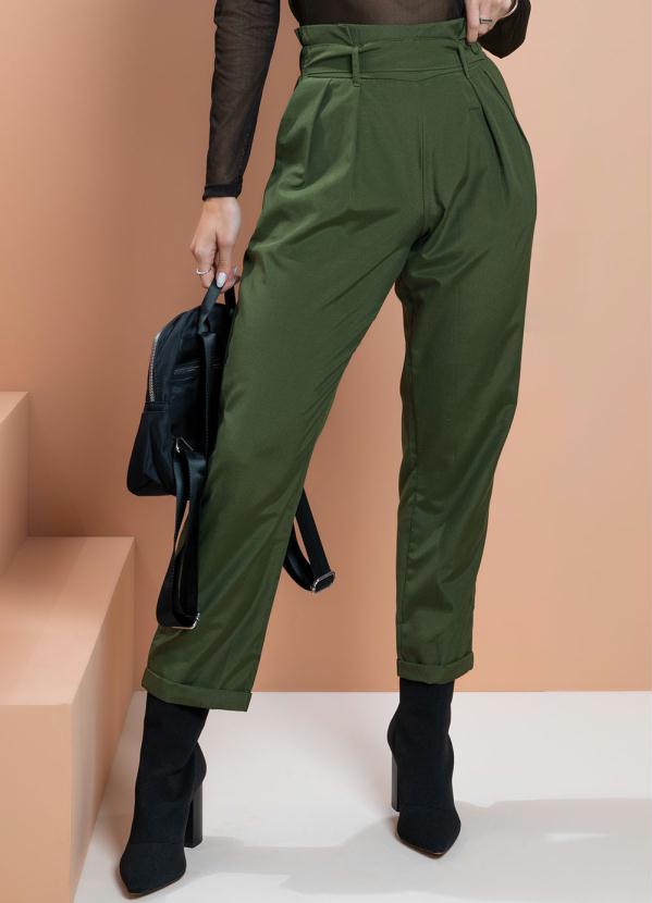 Cal�a (Verde) com Pregas e Bolsos