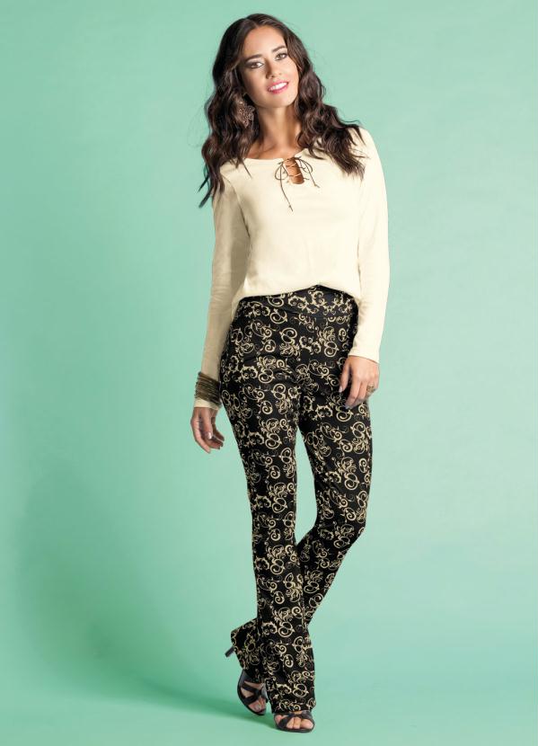 blusa flare estampada