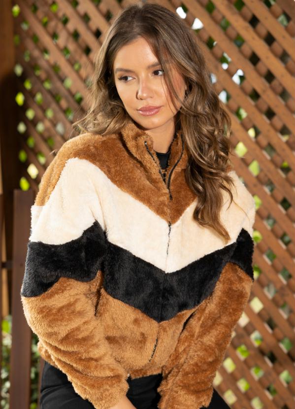 Casaco (Tricolor) com Recortes