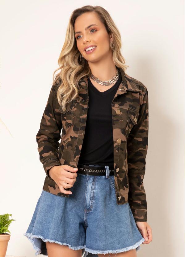 Jaqueta (Camuflada) em Sarja com Bot�es