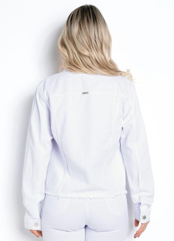 jaqueta branca sarja feminina