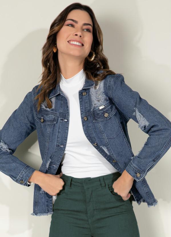 Jaqueta (Jeans M�dio) com Barra Desfiada e Bolsos