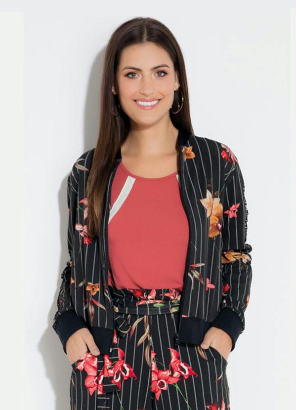 Jaqueta (Listrada Floral) com Recorte em Tela