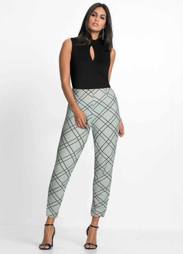 Maca��o Decote com Gota (Xadrez/Preto)