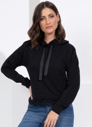 Casaco em Moletinho (Preto) com Capuz e Renda