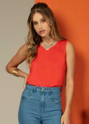 Regata com Tiras no Decote (Vermelha) Regata com Tiras no Decote (Vermelha)