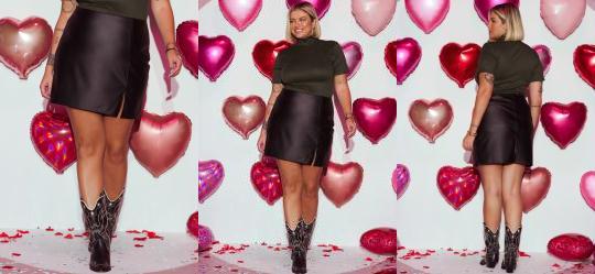 Mini Saia Preta Resinada