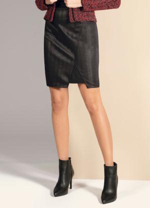 Saia (Preta) Curta com Recorte Frontal