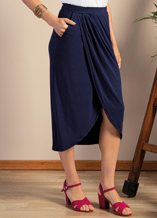Saia (Azul Marinho) Transpassada com Bolsos Saia (Azul Marinho) Transpassada com Bolsos