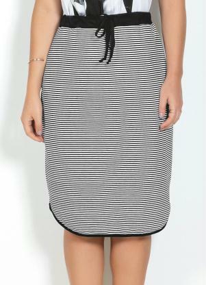 Saia (Listrada) com Cordel Decorativo Saia (Listrada) com Cordel Decorativo