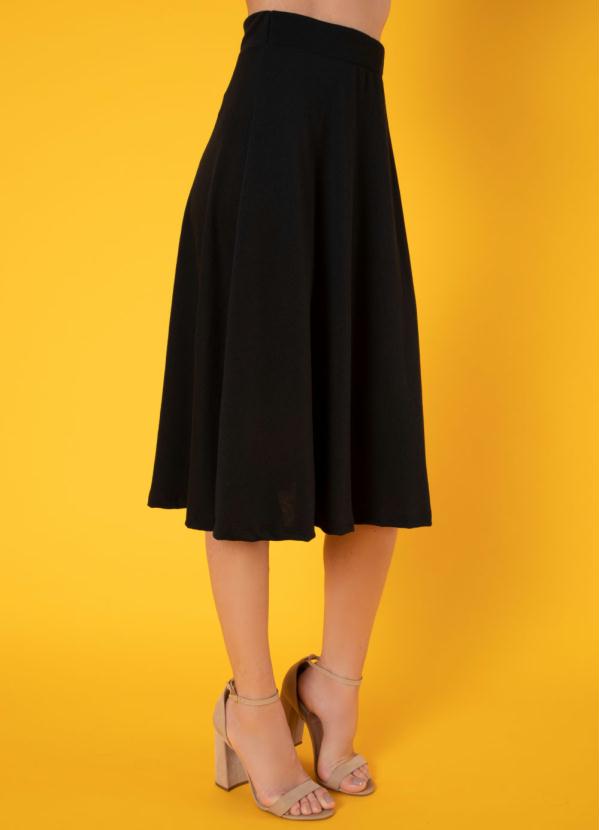 Saia (Preta) Evasê e Elástico na Cintura Saia (Preta) Evasê e Elástico na Cintura