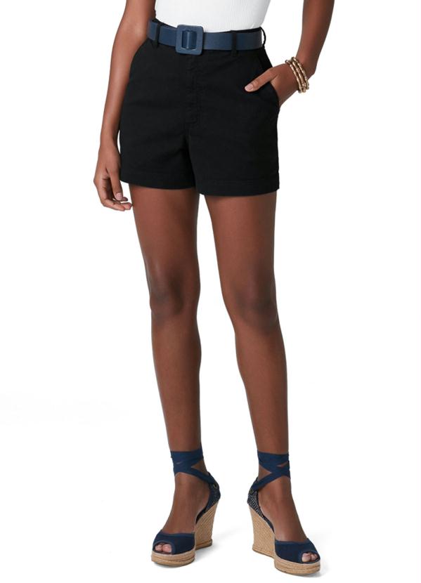 short preto de cintura alta