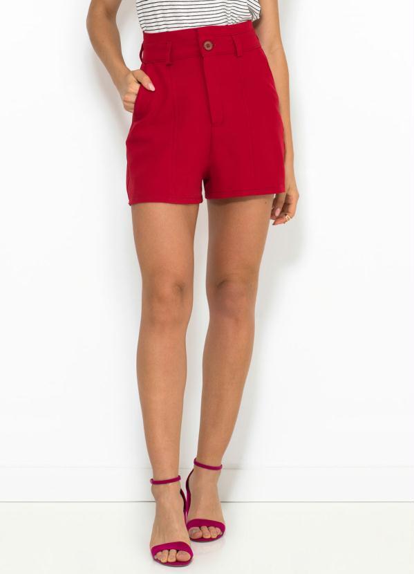 shorts vermelho