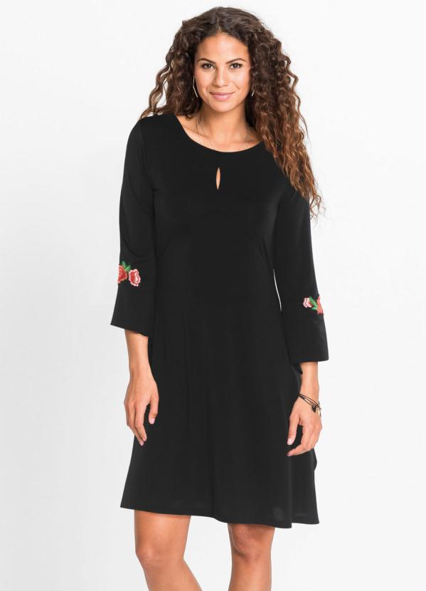Vestido com Bordado nas Mangas (Preto) Vestido com Bordado nas Mangas (Preto)