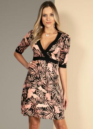 Vestido com Decote Transpassado (Folhagens Rosa)